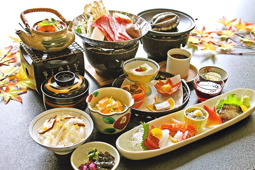 ＜活き鮑の踊り焼き・牛ロースすき鍋・鮮魚六種盛り＞秋の極み「秋月会席」　＜10月～11月＞
