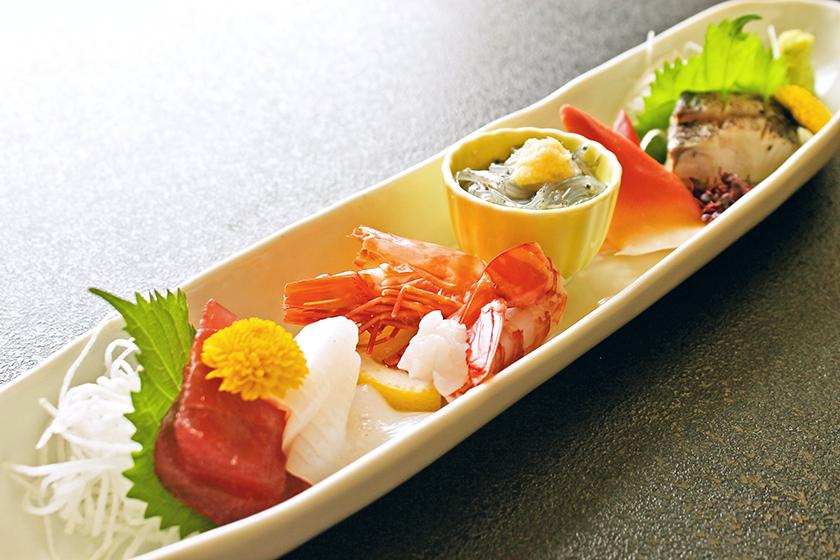 ＜活き鮑の踊り焼き・牛ロースすき鍋・鮮魚六種盛り＞秋の極み「秋月会席」　＜10月～11月＞