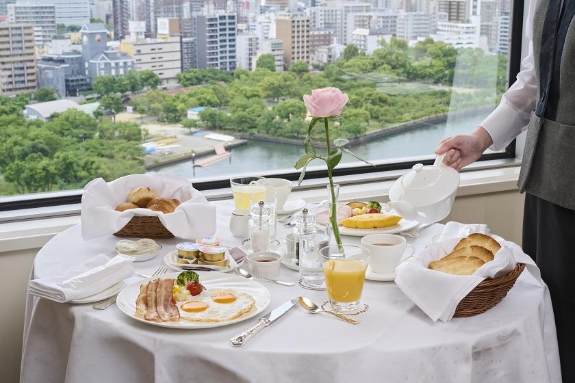 お部屋に届く贅沢朝食＆14時までゆったりステイ[ルームサービス朝食付] 　