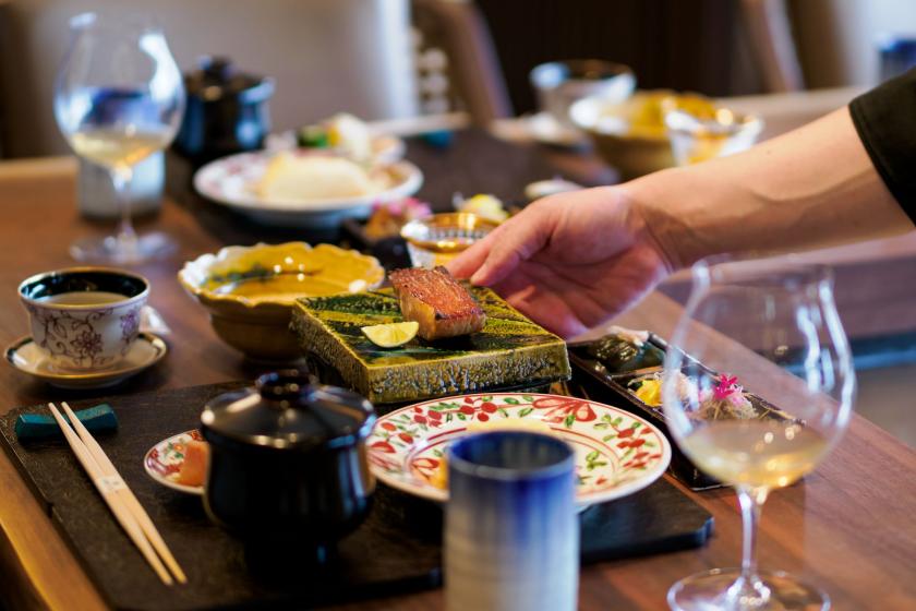 【リニューアルオープン記念／夕朝食付】ウェルカムシャンパンで乾杯。割烹ディナーと和朝食付きプラン