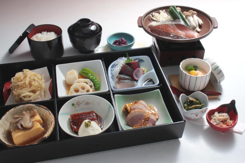 【食事付き】日帰りデイユースプラン（入館+季節の万葉御膳+客室ご休憩）