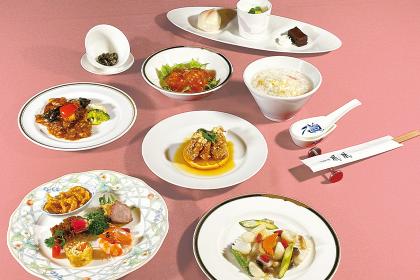 【リニューアル客室】中国料理「鳳凰」で食す！　鳳凰彩華コース　(夕食・朝食付き)プラン